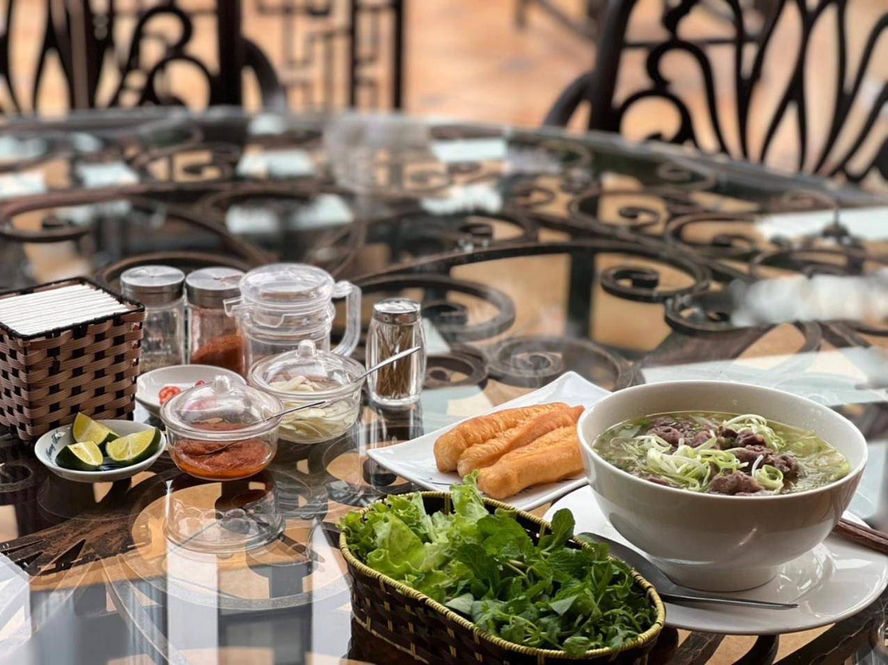 Khach San Phuong Anh Hotel Hung Yen Luaran gambar
